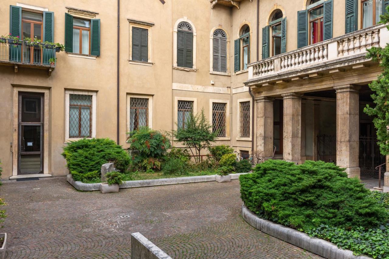 Apartament Antica Residenza Adua Werona Zewnętrze zdjęcie